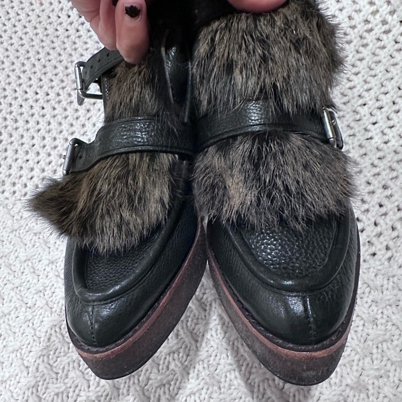 Coach Womens Sampson Genuine Rabbit Fur Platform Booties size size 7/5B - Picture 2 of 9